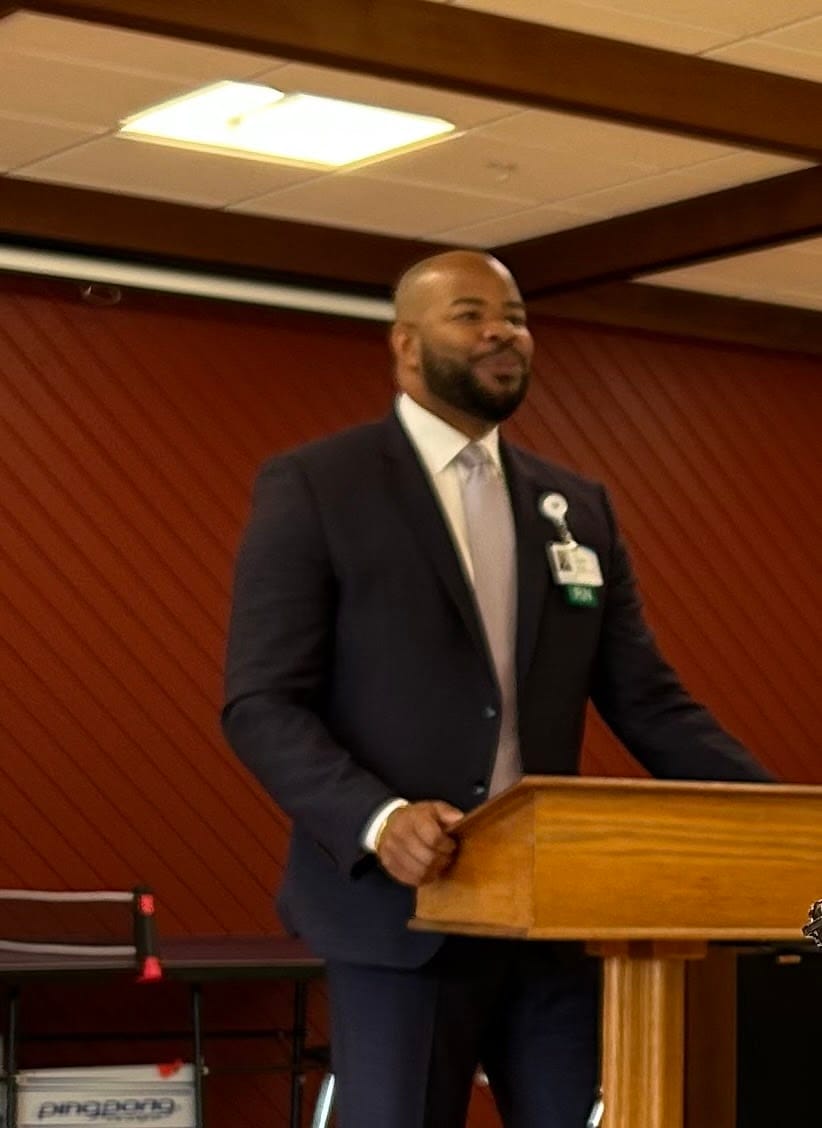 Winchester Hospital New President Visits the Jenks