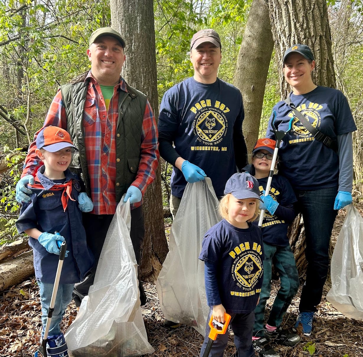 Winchester turns out for Abjerjona River Clean Up