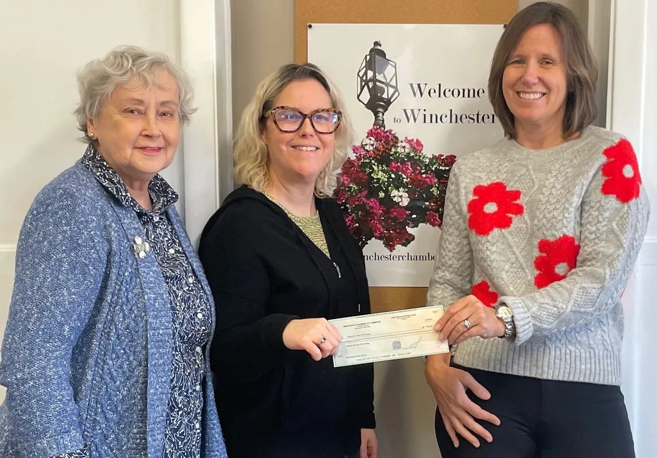 Chamber of Commerce makes donation to Winchester News