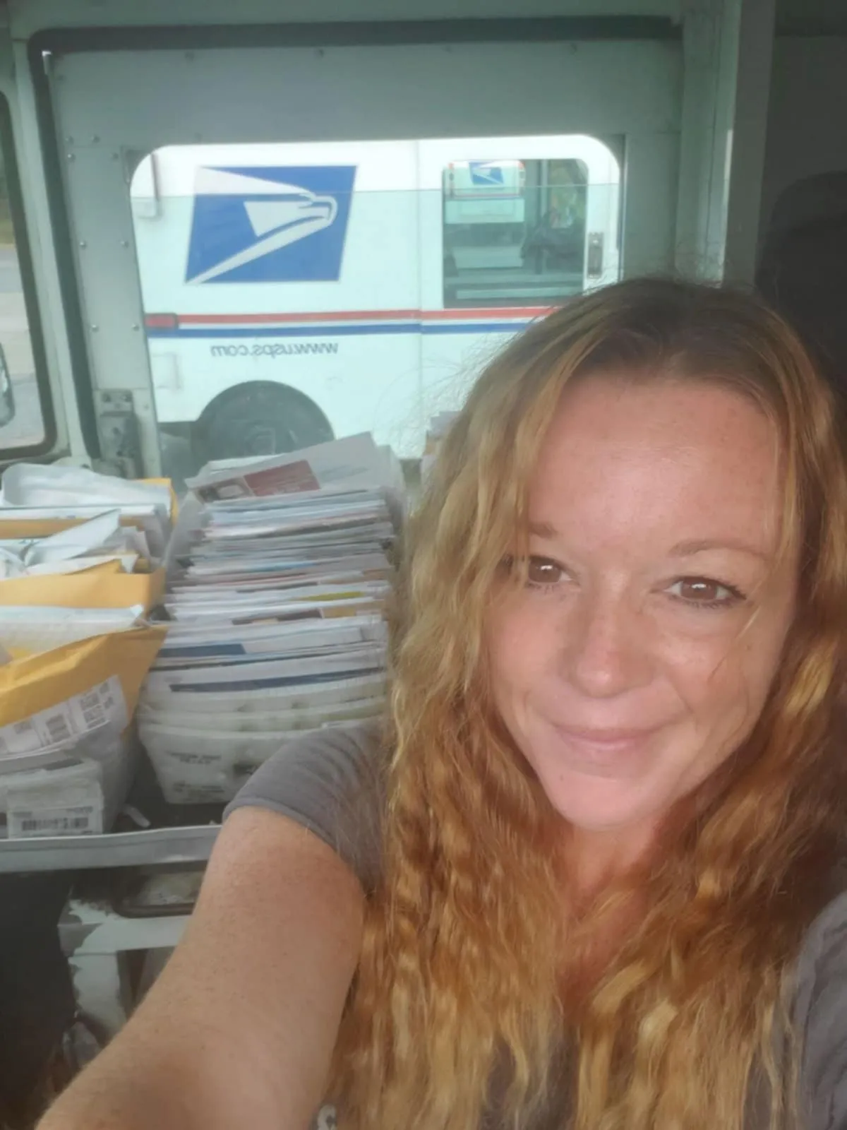 Tragic house fire spurs community support for Winchester mail carrier