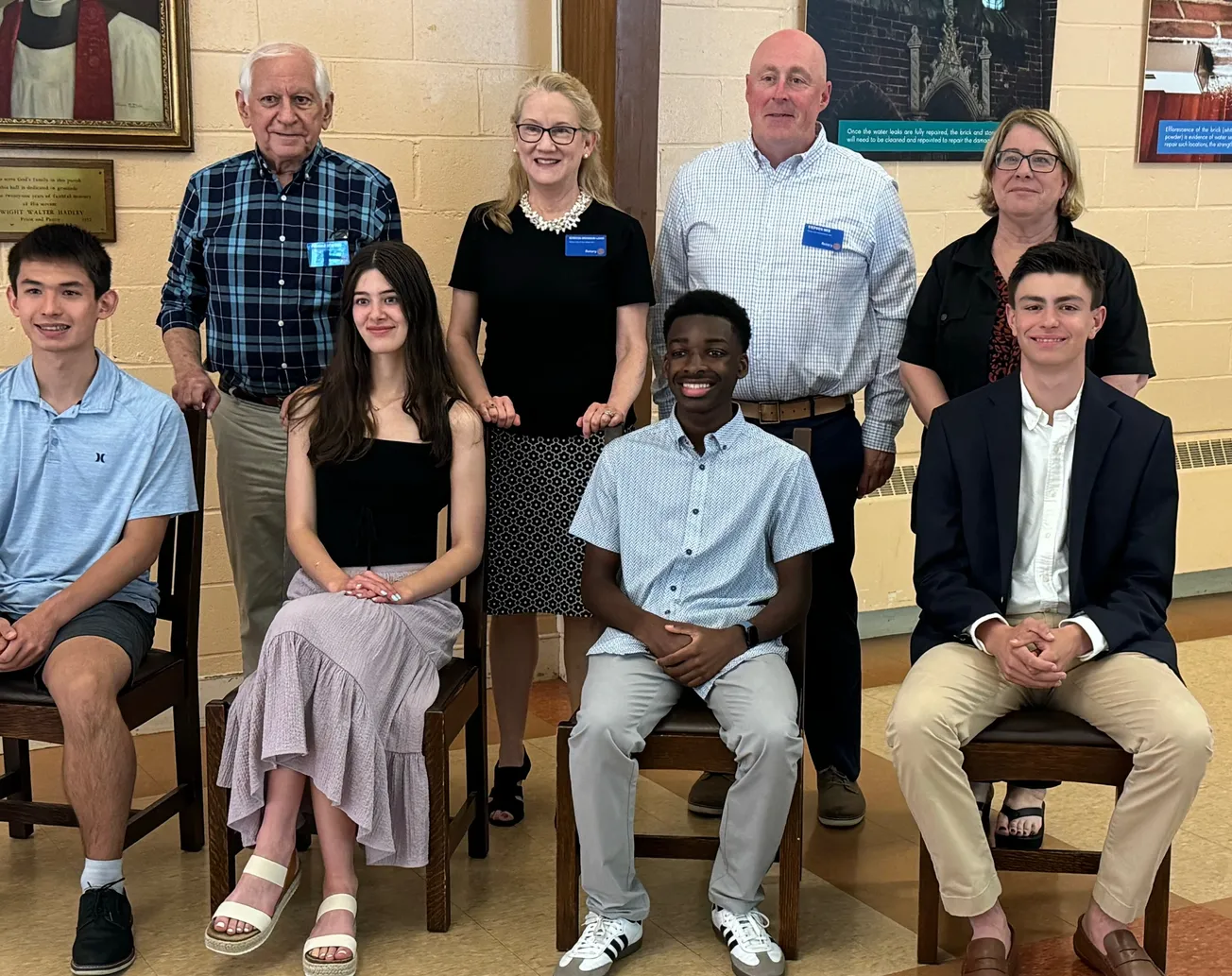 Winchester Rotary hands out scholarships