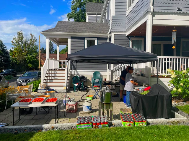 Winchester letter carrier keeps annual canned tomato tradition going