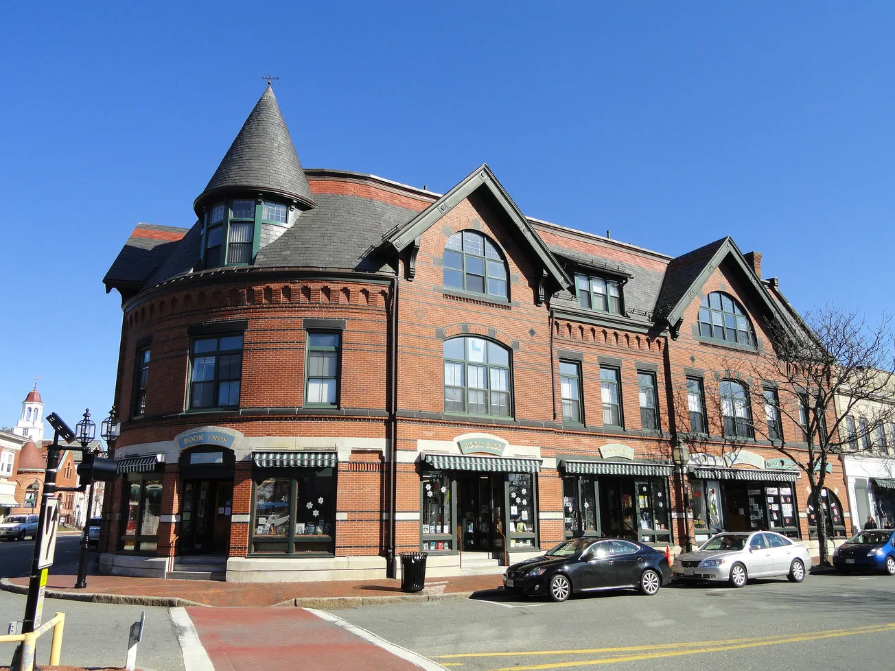 Book Ends celebrates summer season with upcoming events