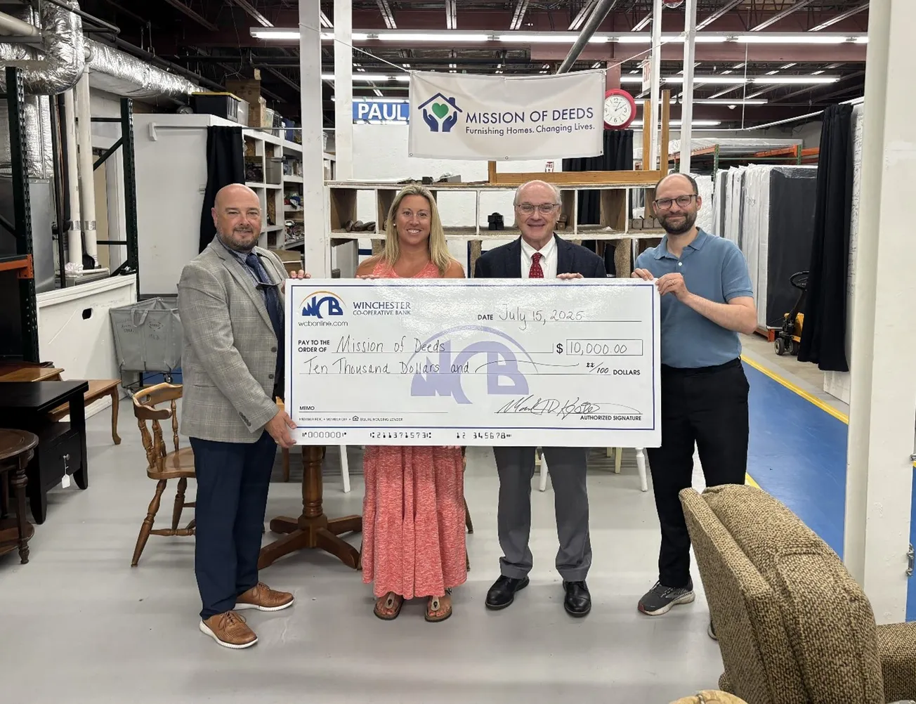 Winchester Co-operative Bank donates $10,000 to Mission of Deeds