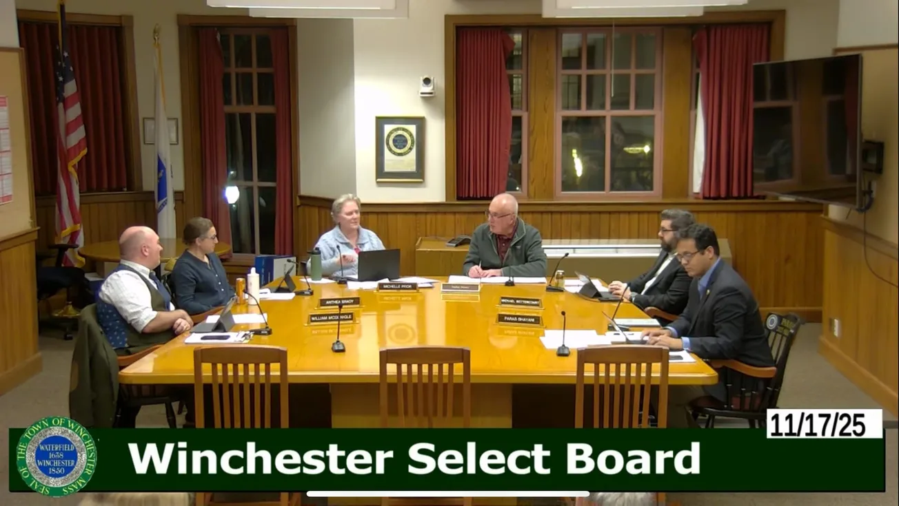 Winchester, defying pressure, keeps single tax rate