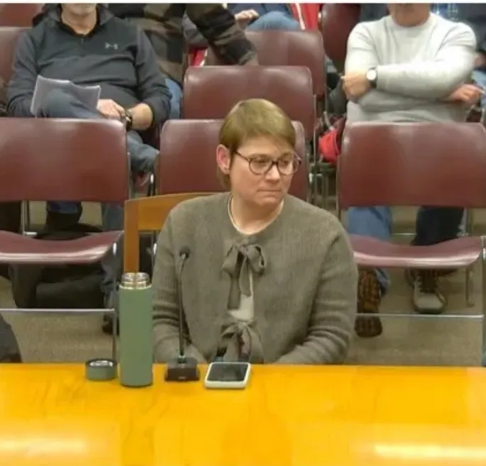 Michelle Bergstrom steps away from Winchester School Committee to focus on full-time teaching