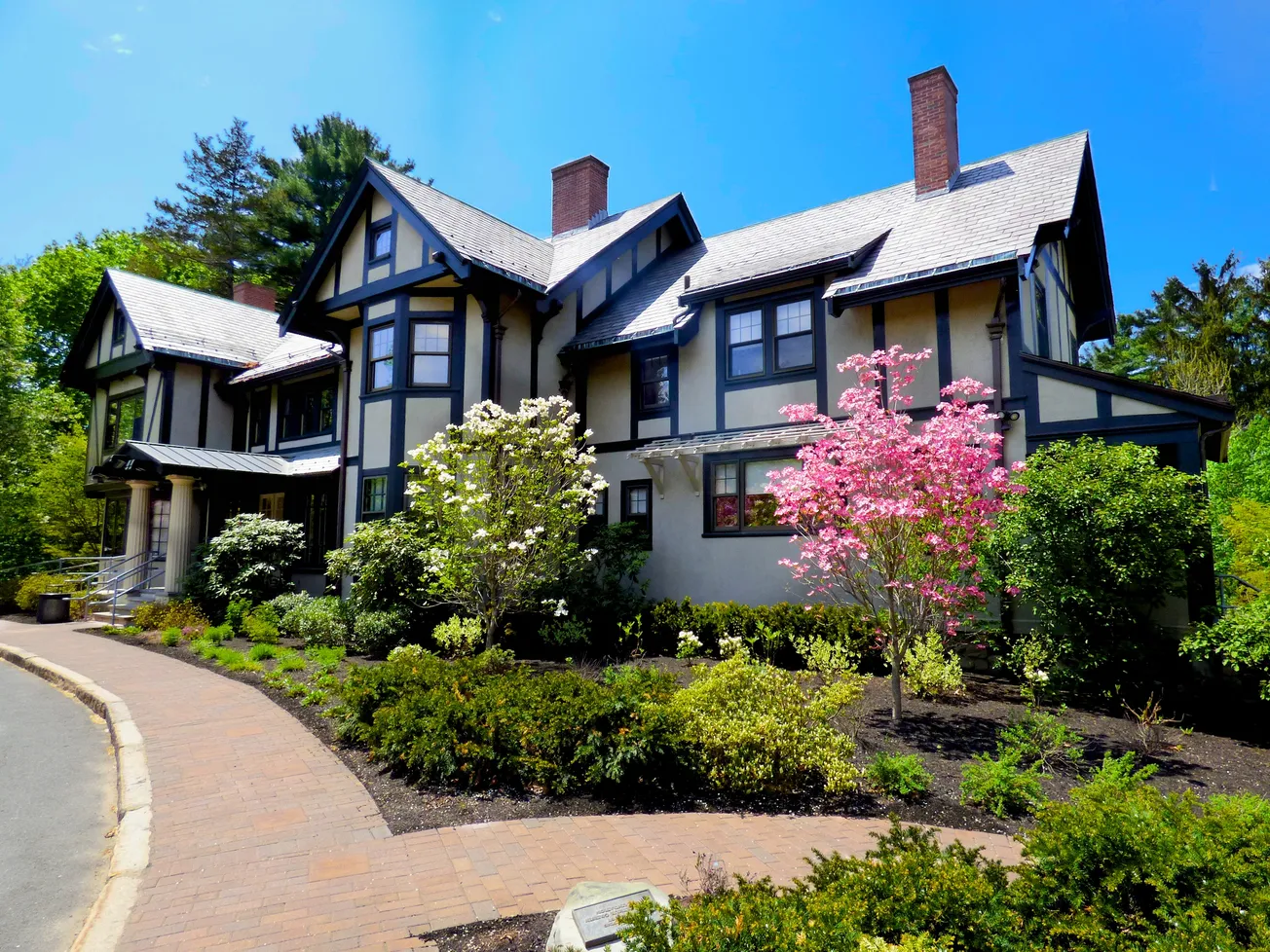 Winchester Community Music School presents ‘Breaking Down the Blues’ family concert