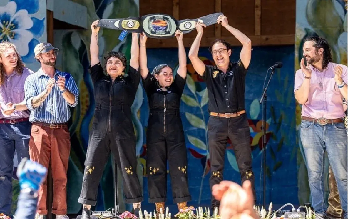 Ripley Chapel presents Rachel Sumner and Traveling Light